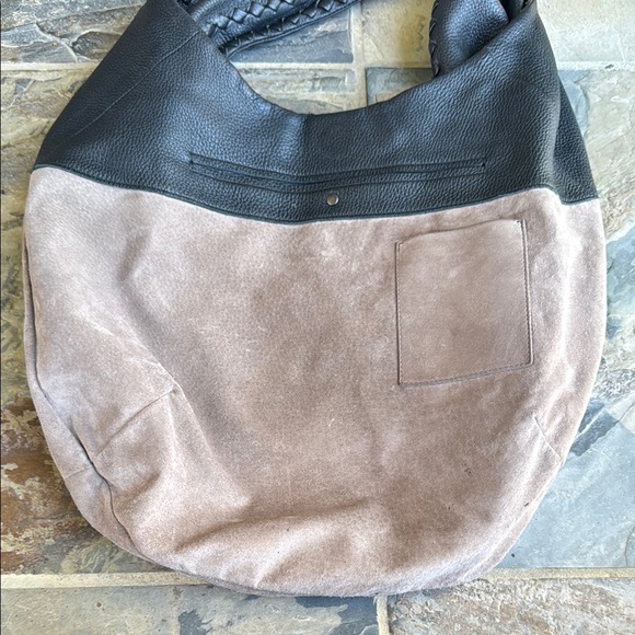 Bottega Intrecciato Cervo Black Leather Hobo 💘 - Picture 8 of 12